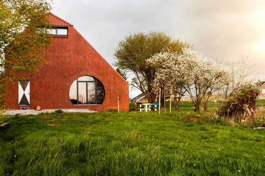 Thomas Kröger Architekten GmbH, Berlin (DE)	Haus am Deich, Ostfriesland (DE)